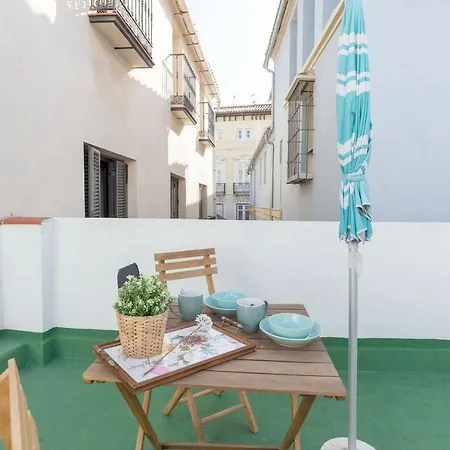 Buena Onda! Historical Center Studio Apartment Malaga